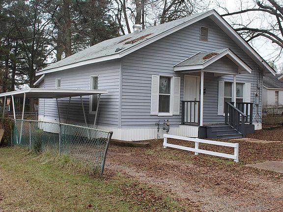 3rd image of 703 E 5th St