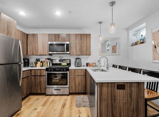 211 W 9th St #1, Boston, MA 02127