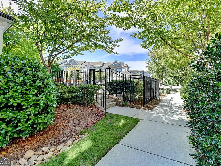 4245 Deming Cir — Photo 3