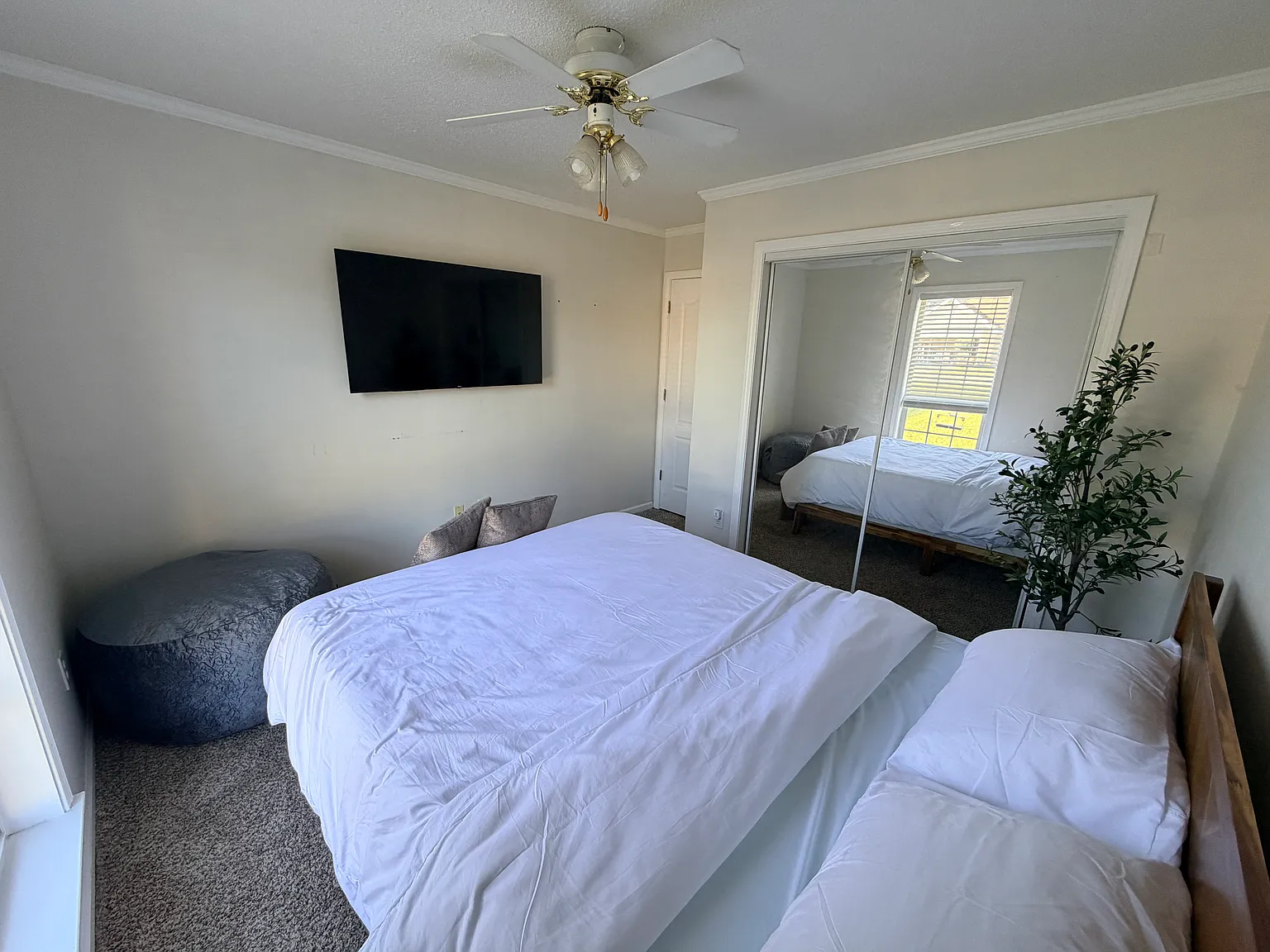 3 bed, 1667 sqft, $775 — Photo 3