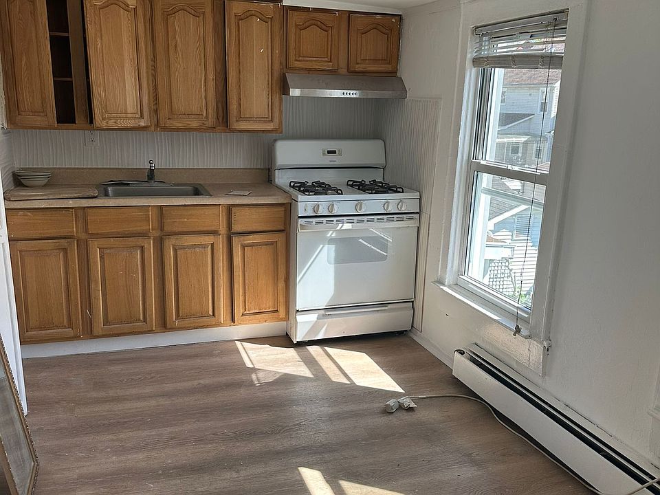 1st image of 92-63 240th St