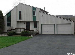 4277 Cleveland Rd, Syracuse, NY 13215