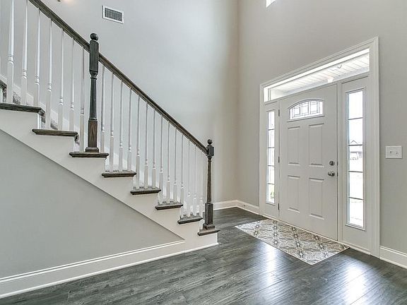 4th image of 2509 Anthem Way