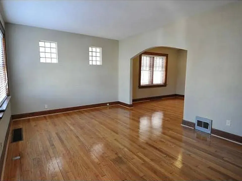 4968 Miami St #1