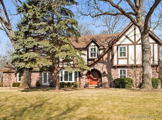 6505 Cherokee Dr, Indian Head Park, IL