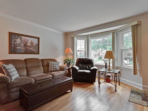 2nd image of 4307 N Mulligan Ave