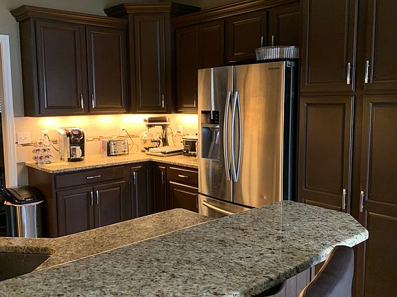 2nd image of 3085 Francis Dr