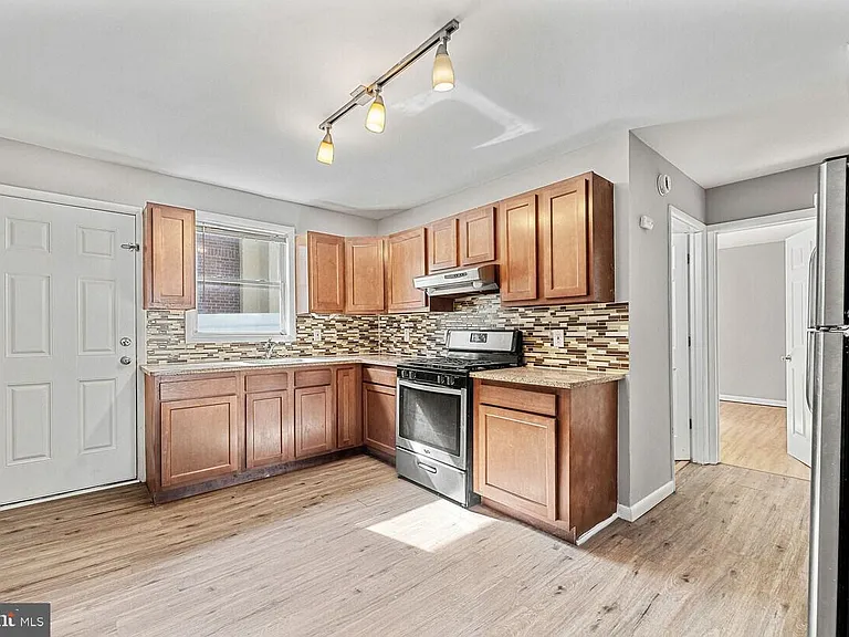 415 Hamilton Ave — Photo 11