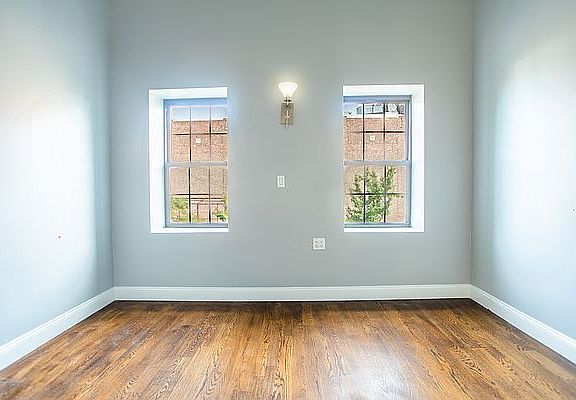 4th image of 524 Chauncey St #3E