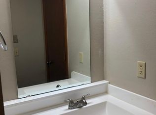 14017 Crossing Way W, Edmond, OK 73013