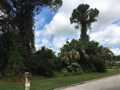 2055 19th Ave SW, Vero Beach, FL, 32962