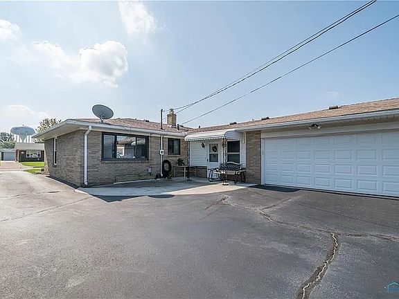 5th image of 3313 N Eastmoreland Dr