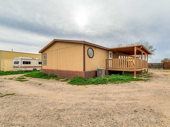 3rd image of 15864 W Hopi Dr