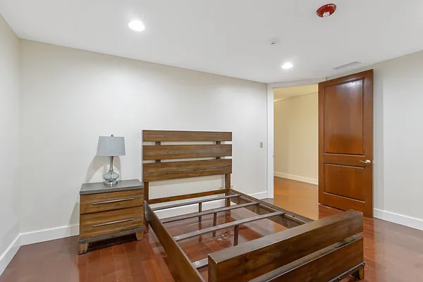 333 S Salina St #1 — Photo 22