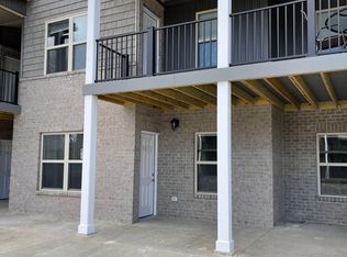 80 Court Yard Ln #2, Amelia, OH 45102
