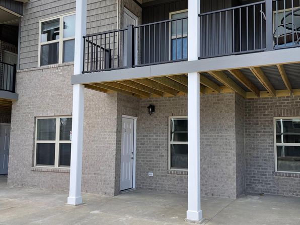 Court Yard Ln APT 7