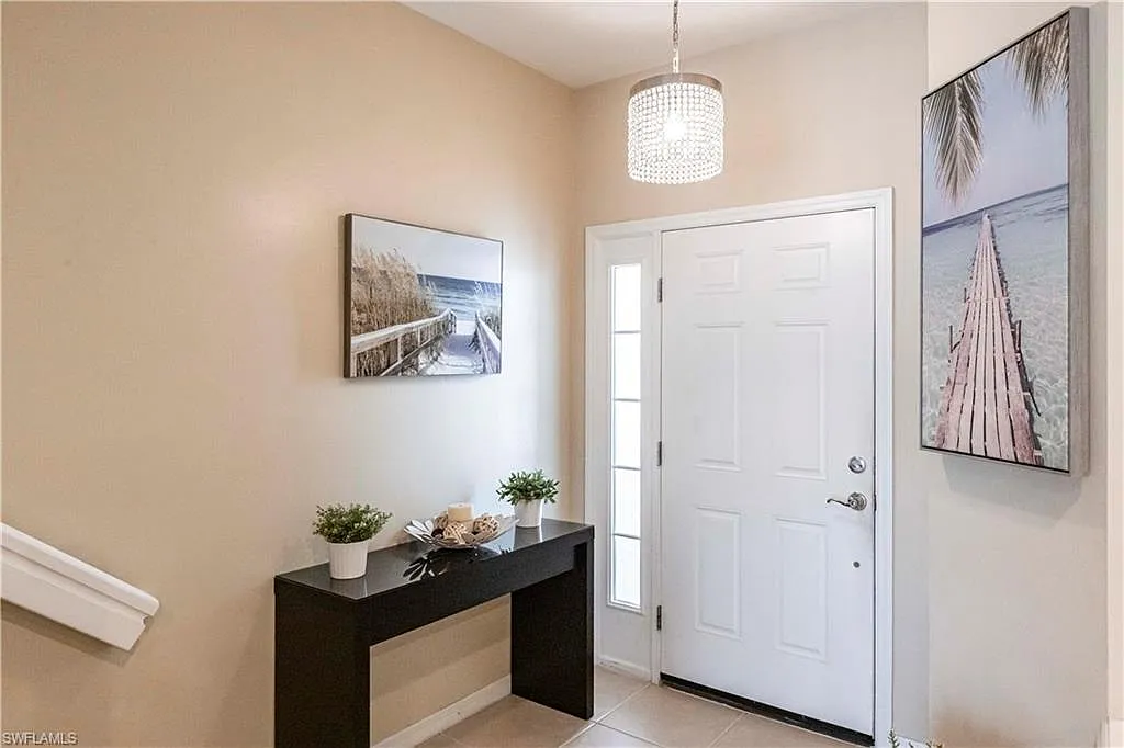 3 bed, 2.5 bath, 1580 sqft, $3,800 — Photo 3