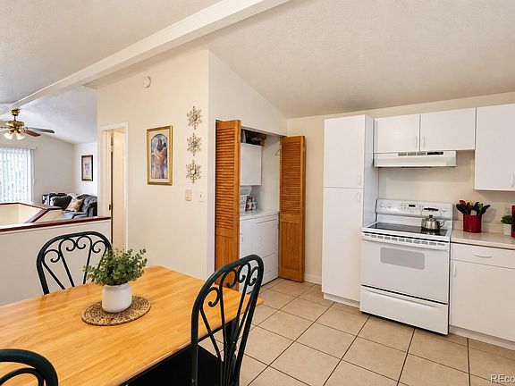 5th image of 2581 W 66th Place