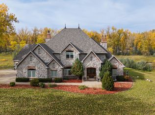 3114 Fontenelle Dr, Bismarck, ND 58504