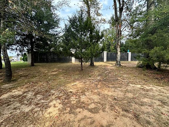 4th image of 450 Sugaree Ln Lot 211