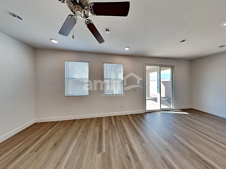 10433 Bar Harbor St — Photo 8