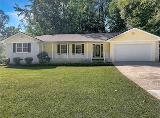 6644 N Seminole Dr, Douglasville, GA 30135