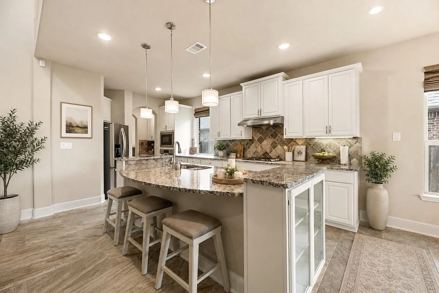 4 bed, 3.0 bath, 3421 sqft, $3,500 — Photo 3