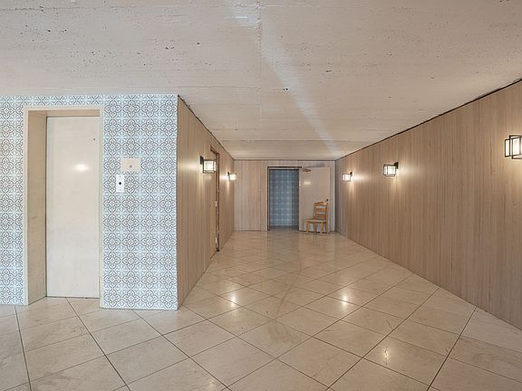 3rd image of 3055 N Oakland Ave #301