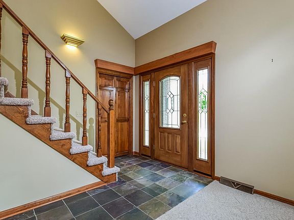 4th image of 2550 Glencairin Dr NW
