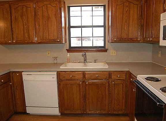 3rd image of 15109 Todd Way
