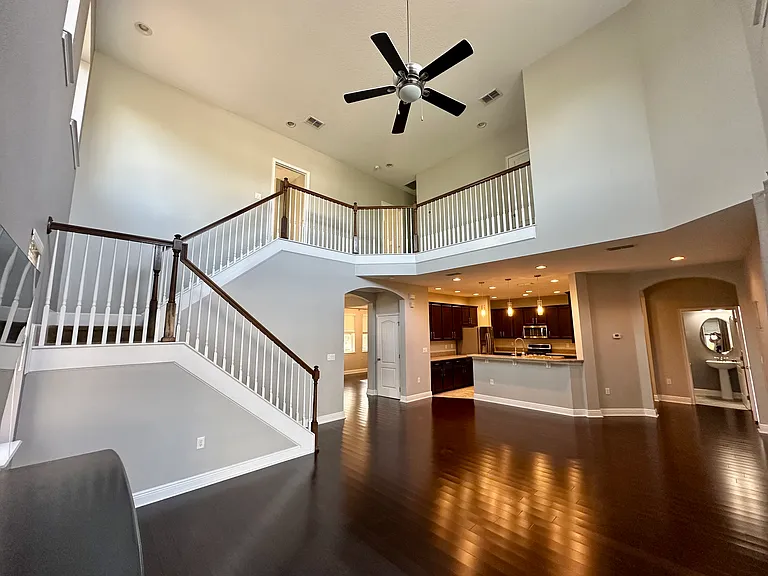 7922 Hampton Lake Dr — Photo 12