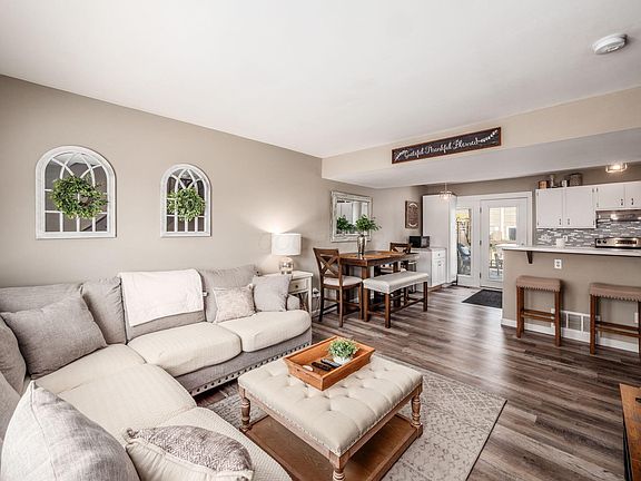 2nd image of 4945 Singleton Dr #13C