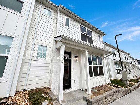 2nd image of 304 Jeffries Way