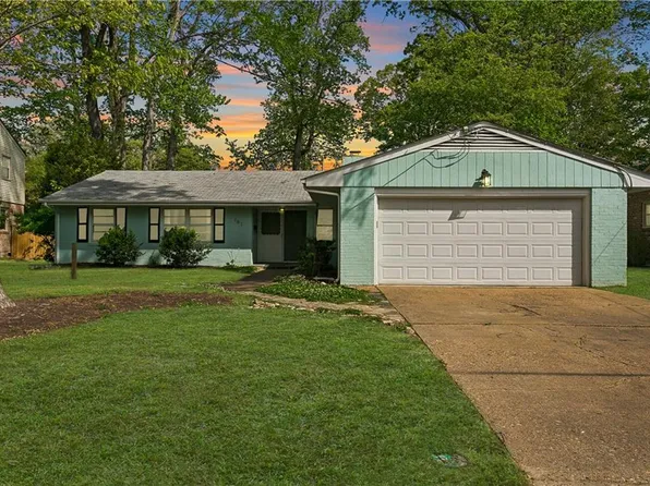 181 Corinthia Dr, Newport News, VA 23608