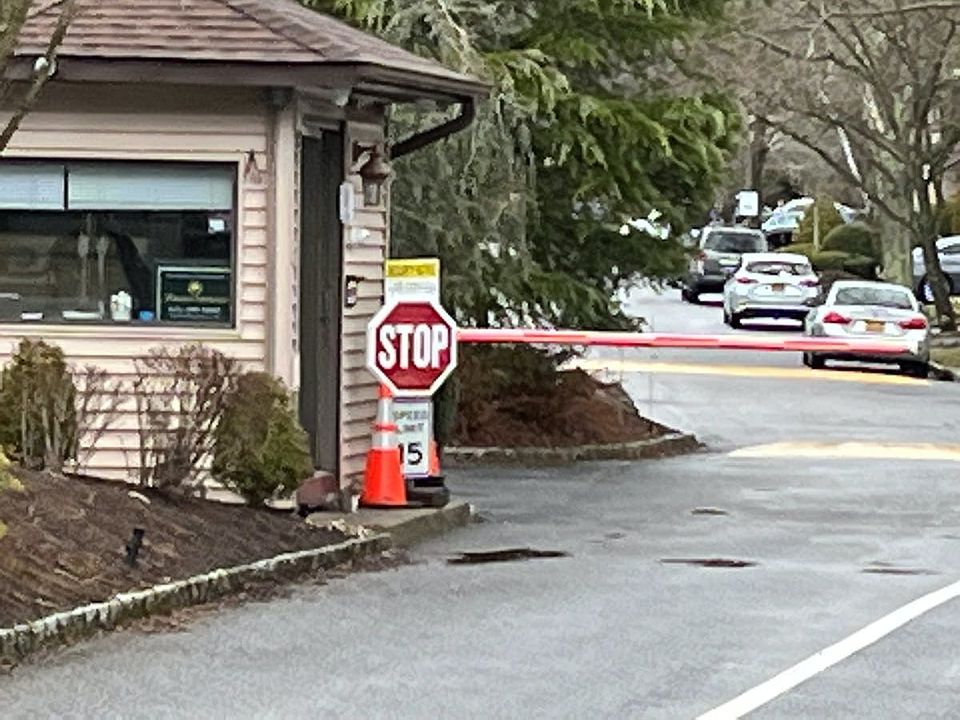2nd image of 108 Northgate Cir