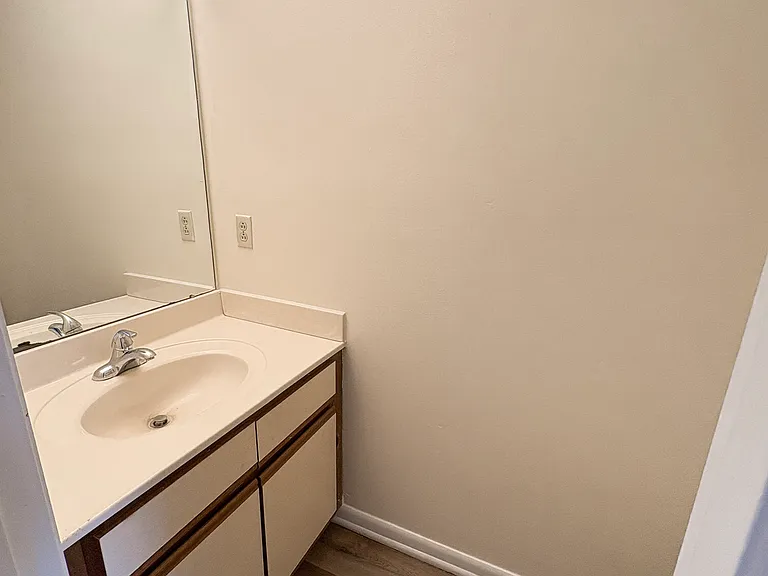 1840 Summerhaven Ave #2 — Photo 4