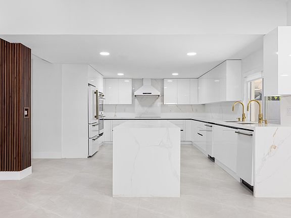 5th image of 7134 San Sebastian Drive