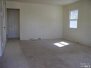 5th image of 832 Beechwood Ave