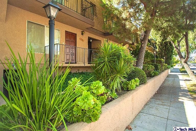 1st image of 1153 N Parish Pl #14