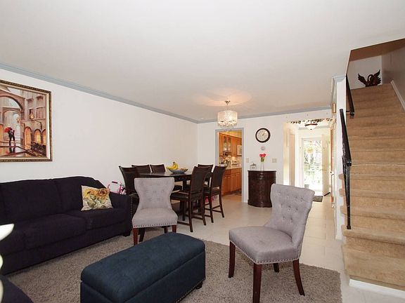 5th image of 130 Glenwood Ave #305