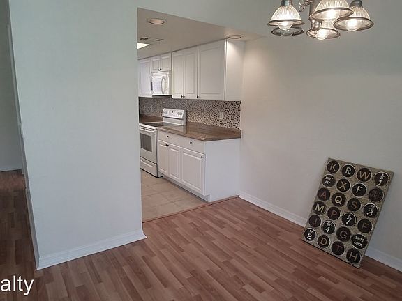2nd image of 619 Grenadine Ct N Unit 619
