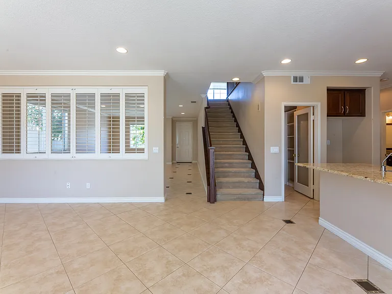 14 Monument Pl — Photo 23