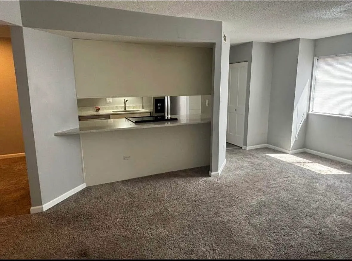 5710 N Autumn Ridge Ct APT A photo 1