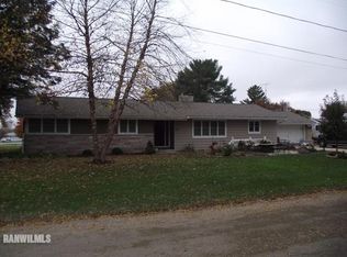 112 S Beebe St, Warren, IL 61087
