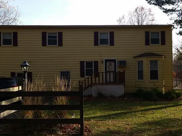 3850 Eakins Rd, Cuyahoga Falls, OH 44223