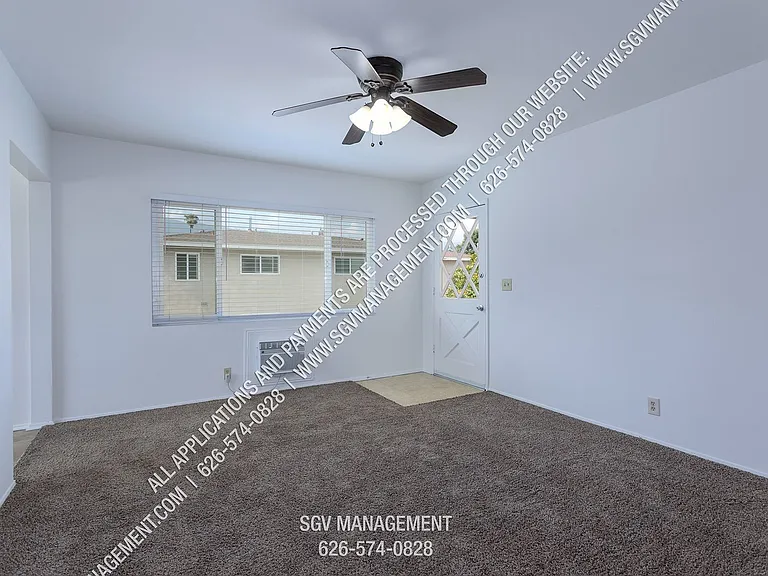 506-524 Parker Dr — Photo 3