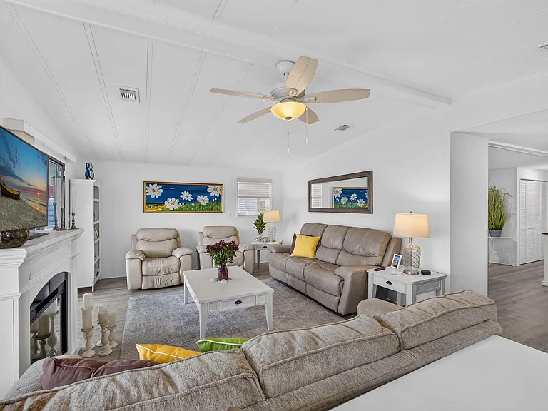 7640 SE Shenandoah Dr — Photo 32