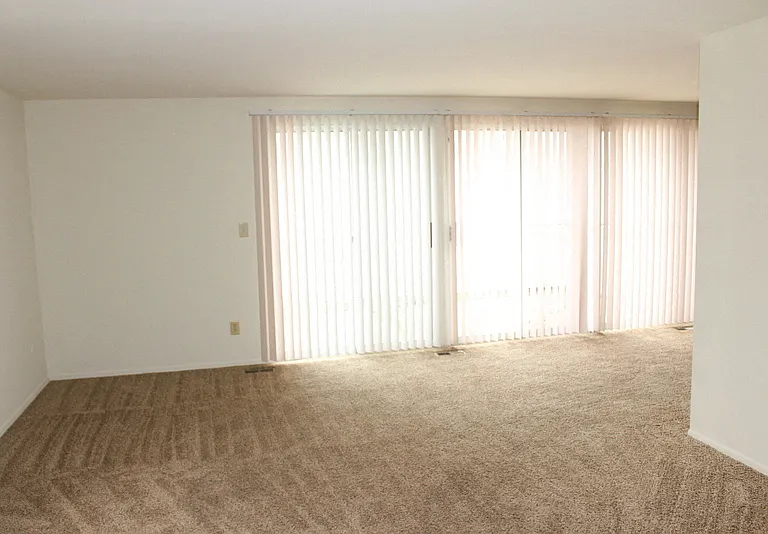 5835 Troy Villa Blvd — Photo 2
