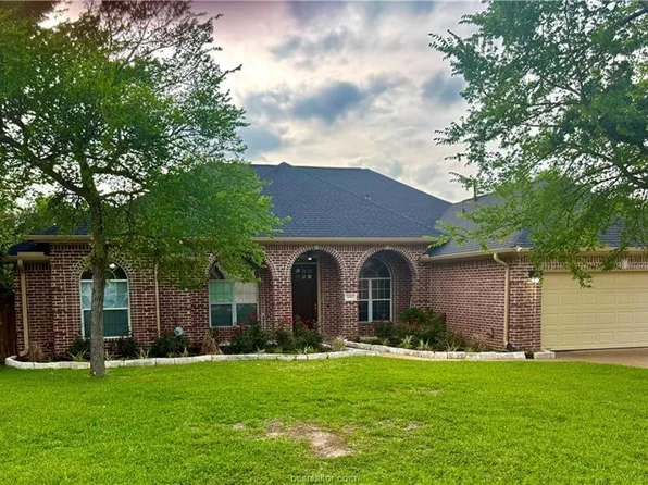 4414 Woodland Ridge Dr, College Station, TX 77845