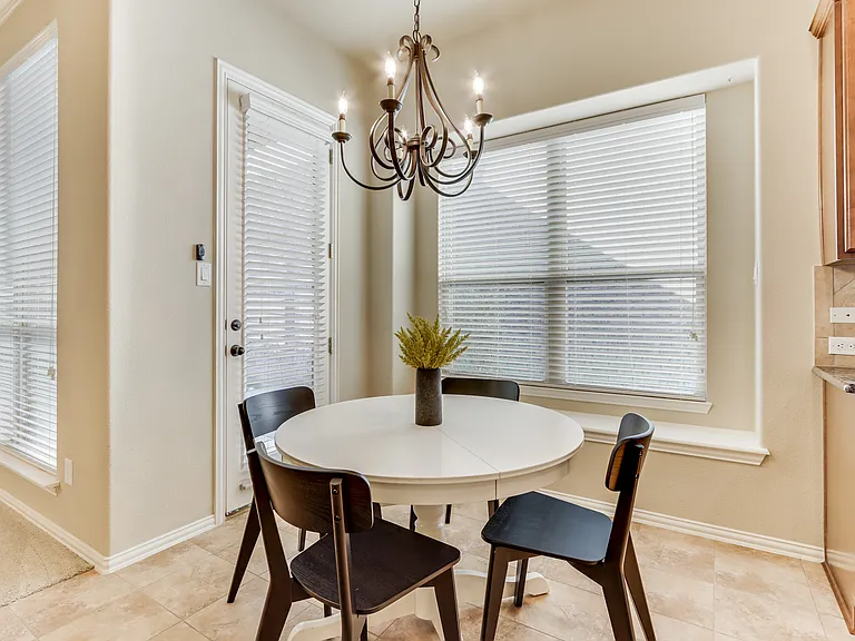 231 Carrington Ln — Photo 19